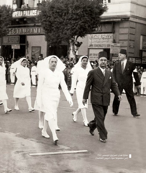 ملف:بناء ونضال – من أرشيف الحركة النسوية.pdf