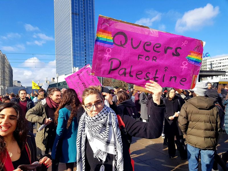 ملف:مسيرة يوم المرأة العالمي في برلين في 2019 3.jpg