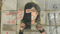 جرافيتي تعامل معي كإنسان.png